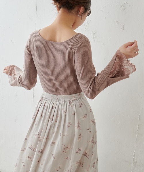 natural couture(ナチュラルクチュール)の「前後2WAY袖口レースリブニット(ニット/セーター・レディース・ブラック/サックスブルー/アイボリー/ボルドー/モカ・FREE)」の8枚目の写真