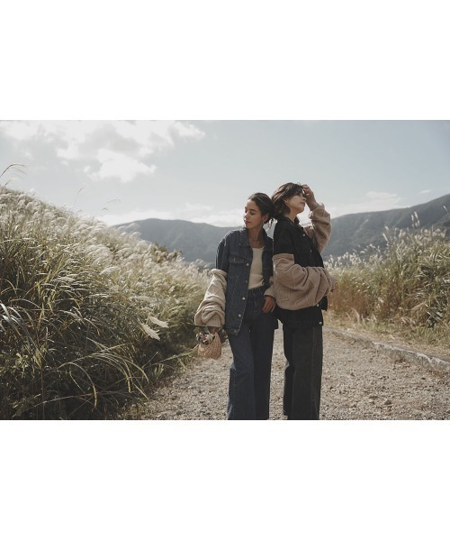 esutoreja(エストレジャ)の「バックオープンケーブルカーディガン(カーディガン/ボレロ・レディース・ベージュ/ブラウン・FREE)」の11枚目の写真