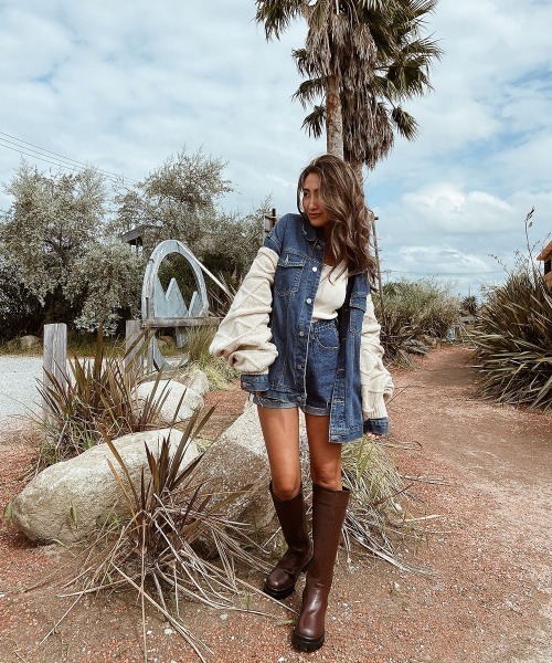 esutoreja(エストレジャ)の「バックオープンケーブルカーディガン(カーディガン/ボレロ・レディース・ベージュ/ブラウン・FREE)」の12枚目の写真