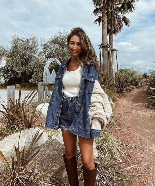 esutoreja(エストレジャ)の「バックオープンケーブルカーディガン(カーディガン/ボレロ・レディース・ベージュ/ブラウン・FREE)」の14枚目の写真