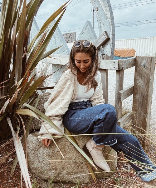 esutoreja(エストレジャ)の「バックオープンケーブルカーディガン(カーディガン/ボレロ・レディース・ベージュ/ブラウン・FREE)」の20枚目の写真