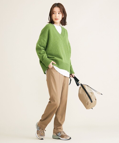 SHARE PARK（シェアパーク）の「ダブルＶネックニット（ニット/セーター・レディース・ホワイト系/ベージュ系/グリーン系/サックスブルー系・1）」の17枚目の写真