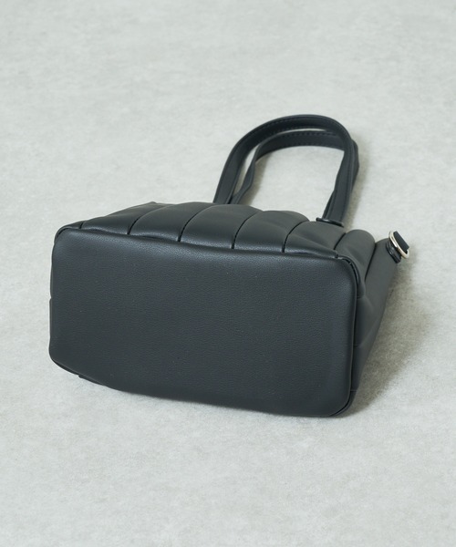 Lui's（ルイス）の「2WAYウェーブミニトートバッグ（ハンドバッグ・レディース・ブラック/ホワイト・FREE）」の10枚目の写真