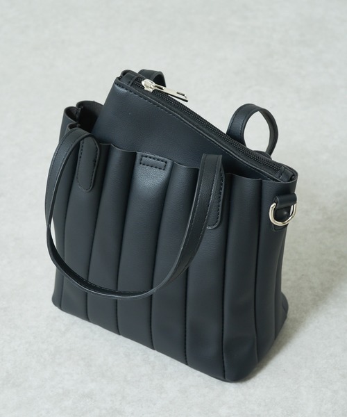 Lui's（ルイス）の「2WAYウェーブミニトートバッグ（ハンドバッグ・レディース・ブラック/ホワイト・FREE）」の13枚目の写真