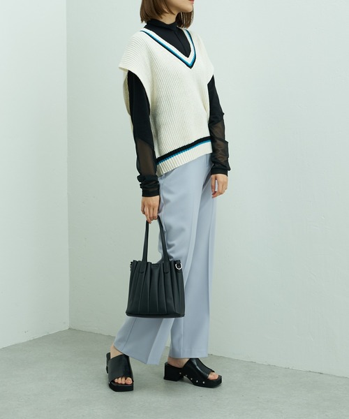 Lui's（ルイス）の「2WAYウェーブミニトートバッグ（ハンドバッグ・レディース・ブラック/ホワイト・FREE）」の19枚目の写真