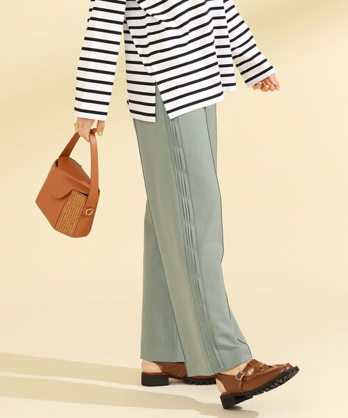 Ray BEAMS（レイビームス）の「RBS / サイド ピンタック パンツ（その他パンツ・レディース・ダークブラウン/ミント・1/0）」の15枚目の写真