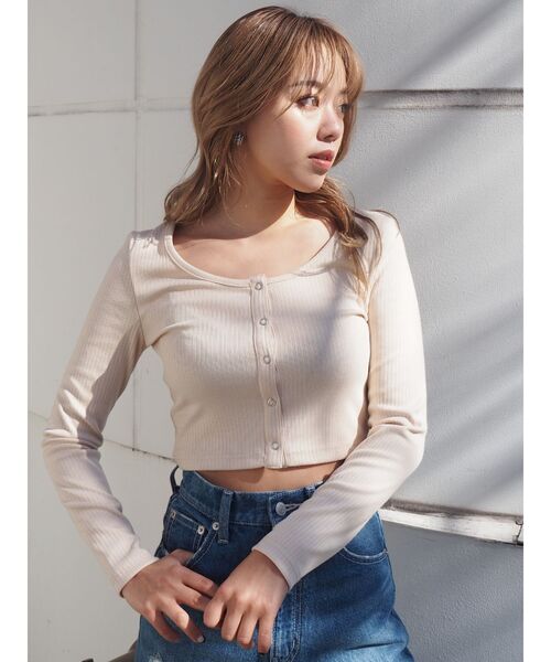 EVRIS(エヴリス)の「ドットボタンリブロンTEE(Tシャツ/カットソー・レディース・グリーン/ブラック/アイボリー・FREE)」の2枚目の写真