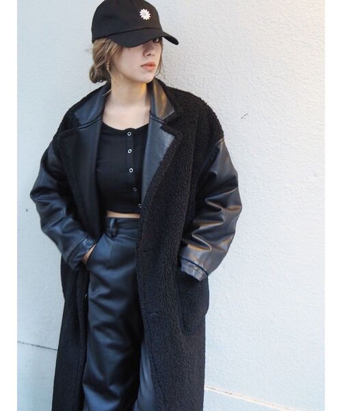 EVRIS(エヴリス)の「ドットボタンリブロンTEE(Tシャツ/カットソー・レディース・グリーン/ブラック/アイボリー・FREE)」の8枚目の写真