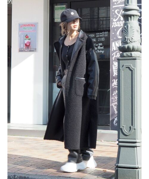 EVRIS(エヴリス)の「ドットボタンリブロンTEE(Tシャツ/カットソー・レディース・グリーン/ブラック/アイボリー・FREE)」の6枚目の写真