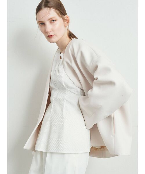ELENDEEK(エレンディーク)の「フォルムショートコート(ステンカラーコート・レディース・ブラック/ライトベージュ/ベージュ・FREE)」の7枚目の写真