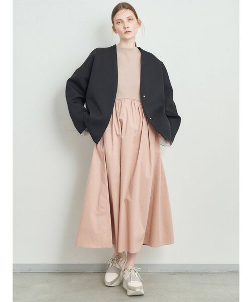 ELENDEEK（エレンディーク）の「フォルムショートコート（ステンカラー