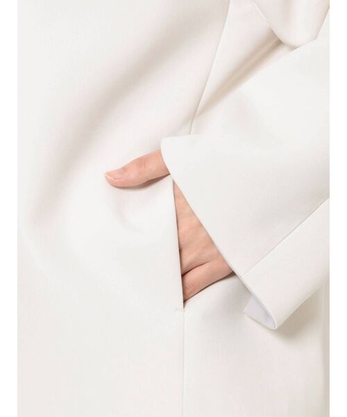 ELENDEEK(エレンディーク)の「フォルムショートコート(ステンカラーコート・レディース・ブラック/ライトベージュ/ベージュ・FREE)」の19枚目の写真