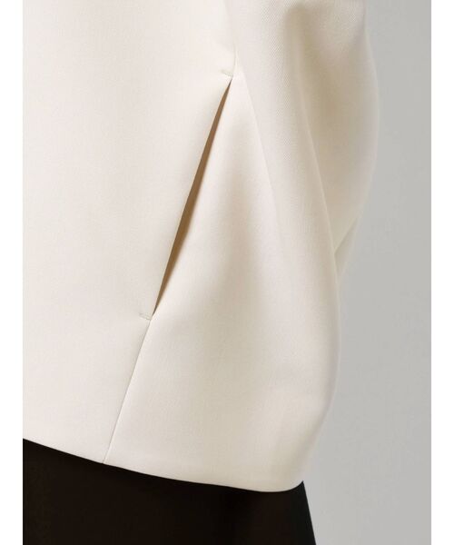 ELENDEEK(エレンディーク)の「フォルムショートコート(ステンカラーコート・レディース・ブラック/ライトベージュ/ベージュ・FREE)」の21枚目の写真