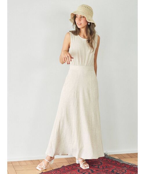 Ungrid（アングリッド）の「バックデザインノースリワンピース（ワンピース・レディース・ブラック/アイボリー/ダークオレンジ・SMALL/MEDIUM）」の11枚目の写真