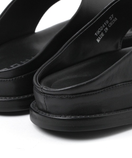 MOHI（モヒ）の「MOHI / トングサンダル（サンダル・レディース・ブラック/ブラウン・23cm/24cm/24.5cm）」の11枚目の写真