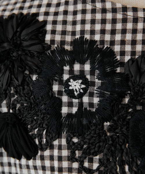 BEARDSLEY（ビアズリー）の「衿刺しゅうギンガムブラウス（シャツ/ブラウス・レディース・ブラック・FREE）」の8枚目の写真