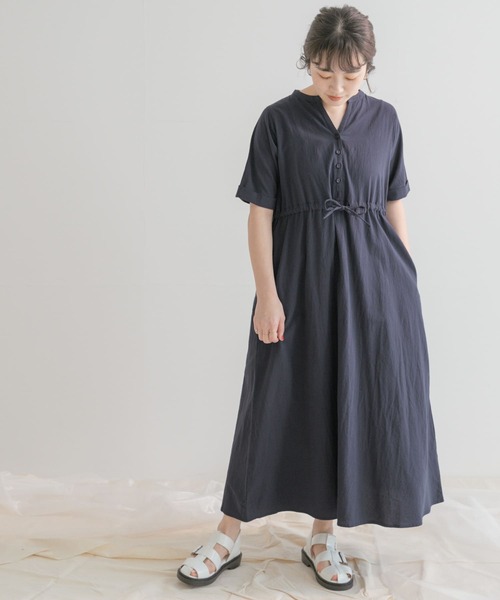 ITEMS URBANRESEARCH（アイテムズ アーバンリサーチ）の「ドライコットンワンピース（ワンピース・レディース・ベージュ/ネイビー/オレンジ/モカ・FREE）」の16枚目の写真