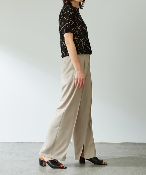 COLLAGE GALLARDAGALANTE（コラージュガリャルダガランテ）の「ニュアンスプリントニットプルオーバー（ニット/セーター・レディース・ブラック/グレイッシュベージュ・FREE）」の8枚目の写真