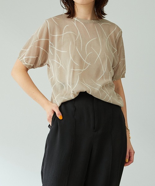 COLLAGE GALLARDAGALANTE（コラージュガリャルダガランテ）の「ニュアンスプリントニットプルオーバー（ニット/セーター・レディース・ブラック/グレイッシュベージュ・FREE）」の6枚目の写真