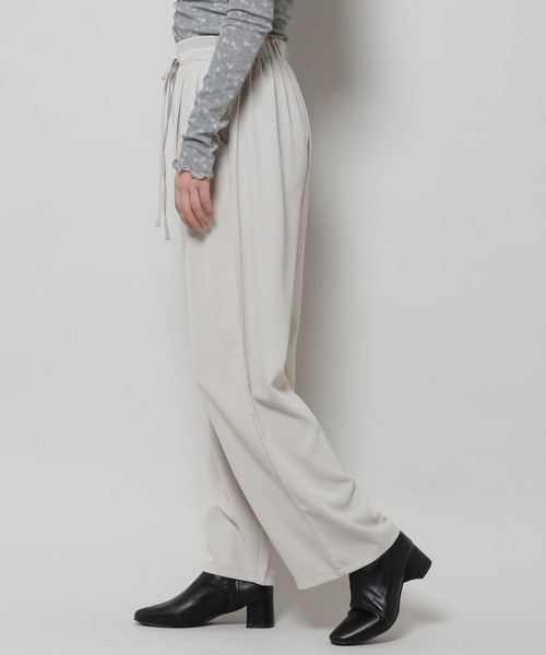 ALAND（エーランド）の「3.3Field Trip／2TUCK STRING パンツ 2277663（スラックス・レディース・ブラック/アイボリー/チャコール・FREE）」の15枚目の写真