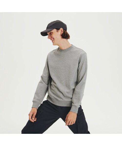 AIGLE(エーグル)の「AIGLE クラシカルスウェット プルオーバー(スウェット・メンズ・ヘザーグレー/ダークブルー・LL/M/L)」の1枚目の写真