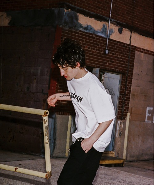 MANASTASH(マナスタッシュ)の「MANASTASH N.A.U/マナスタッシュエヌエーユー CEMENT LOGO TEE セメントロゴティー(Tシャツ/カットソー・メンズ・ホワイト/ブラック・X-LARGE/MEDIUM/LARGE)」の3枚目の写真