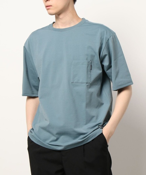 THE NORTH FACE(ザノースフェイス)の「THE NORTH FACE S/S Airy Pocket Tee NT12268(Tシャツ/カットソー・メンズ・ブルー/ホワイト/ブラック・X-LARGE/MEDIUM/SMALL/LARGE)」の3枚目の写真