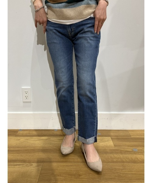 GAP（ギャップ）の「ウォッシュウェル ミッドライズ ガールフレンドデニム（デニムパンツ・レディース・ライトインディゴブルー・23/24/25/26/27/28/29/30）」の19枚目の写真