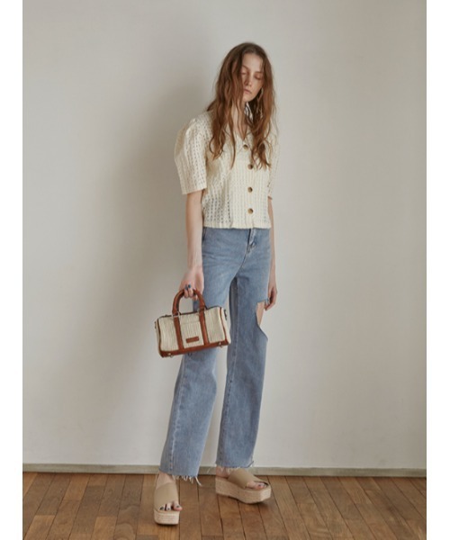 AMAIL(アマイル)の「Over cut denim(デニムパンツ・レディース・ブルー・M/S)」の4枚目の写真
