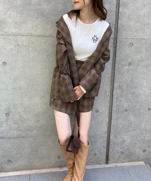 one after another NICE CLAUP（ワンアフターアナザーナイスクラップ）の「着回し万能。NCイニシャル刺繍テレコトップス（Tシャツ/カットソー・レディース・オフホワイト/ホワイト系その他/ブラック/ラベンダー・FREE）」の11枚目の写真