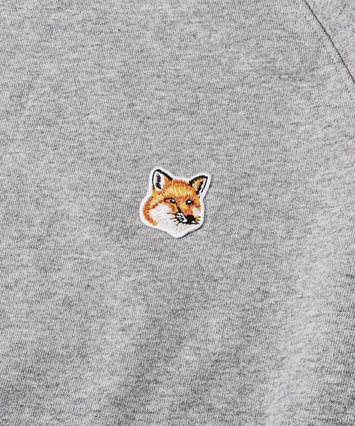 Maison Kitsune(メゾンキツネ)の「MAISON KITSUNE FOX HEAD PATCH ADJUSTED SWEATSHIRT メゾン キツネ フォックスヘッド パッチ ワンポイント スウェット(スウェット・レディース・グレー/ブラック/ネイビー/ナチュラル・MEDIUM/SMALL/X-SMALL)」の21枚目の写真