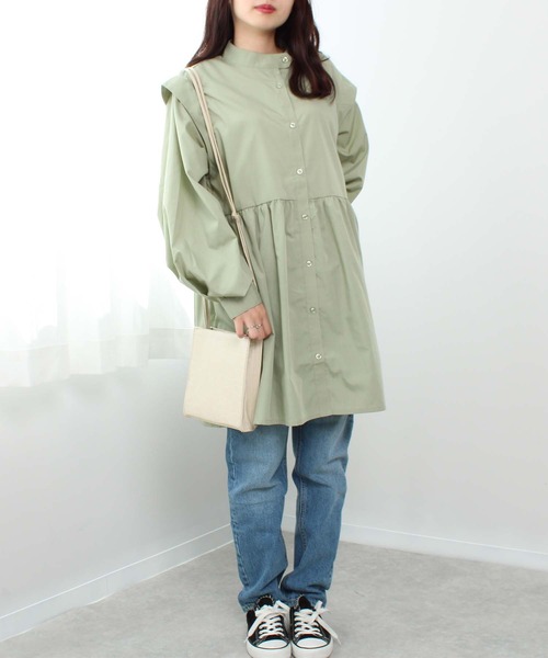 toucher du brise（トゥシェドブリーズ）の「【ボリュームスリーブ】ウエスト ギャザー 切替 チュニック（シャツ/ブラウス・レディース・ブラック/オフホワイト/カーキ/キャメル・M/L）」の15枚目の写真