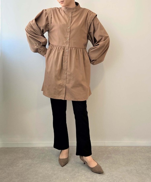 toucher du brise（トゥシェドブリーズ）の「【ボリュームスリーブ】ウエスト ギャザー 切替 チュニック（シャツ/ブラウス・レディース・ブラック/オフホワイト/カーキ/キャメル・M/L）」の18枚目の写真