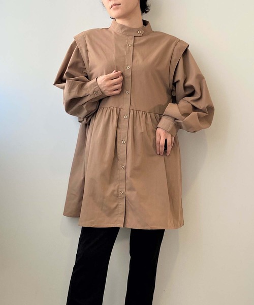 toucher du brise（トゥシェドブリーズ）の「【ボリュームスリーブ】ウエスト ギャザー 切替 チュニック（シャツ/ブラウス・レディース・ブラック/オフホワイト/カーキ/キャメル・M/L）」の19枚目の写真
