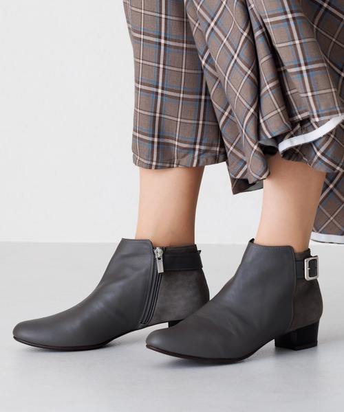 water massage(ウォーターマッサージ)の「【Made in Japan】【water massage】バックルショートブーツ【撥水】/622403(ブーツ・レディース・ブラック/ダークブラウン/グレー・22.5cm/23.5cm/24.5cm/23.0cm/24.0cm/25.0cm/22.0cm)」の2枚目の写真