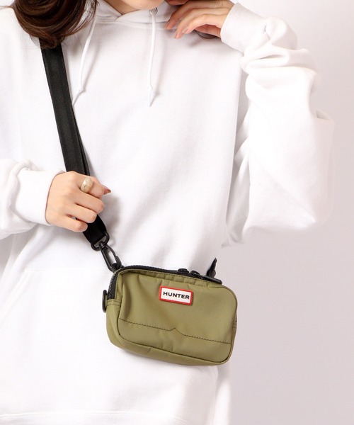 HUNTER(ハンター)の「HUNTER NYLON KEEPER PHONE POUCH ナイロン ミニバッグ(ショルダーバッグ・メンズ・オレンジ/カーキ/サーモンピンク/ワイン/ライトグリーン/ブラック/ネイビー/グリーン系その他/ピンク系その他/ブルー/ブルーグレー/ピンク・FREE)」の5枚目の写真