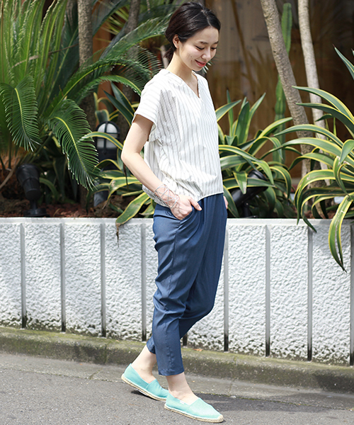 Ray BEAMS（レイビームス）の「Ray BEAMS / ストライプ Vネックプルオーバー（シャツ/ブラウス・レディース・ホワイト/ネイビー・ONE SIZE）」の11枚目の写真