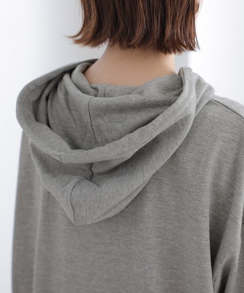 ElegChic(エレグシック)の「ミニ裏毛ヒップカバーパーカー(パーカー・レディース・チャコールグレー/ブラック/杢グレー・LL~3L/4L~5L/M~L)」の18枚目の写真