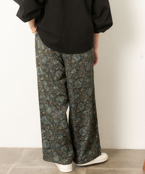 URBAN RESEARCH Sonny Label（アーバンリサーチサニーレーベル）の「ヴィンテージボタニカルプリントパンツ（その他パンツ・レディース・ブラック系その他/ベージュ系その他・38/36）」の14枚目の写真