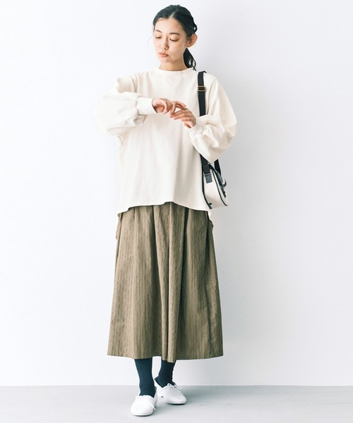 and myera ベーシックじゃないトレーナー〈白