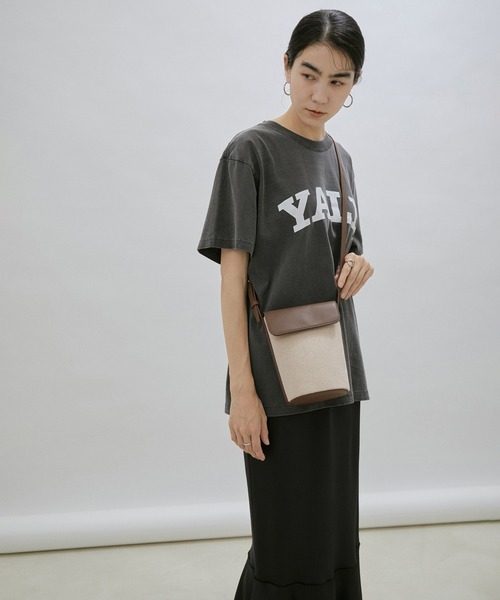 SALON adam et rope'（サロン アダム エ ロペ）の「キャンバスレザーコンビポシェット/ショルダーバッグ（ショルダーバッグ・レディース・ブラック/ダークブラウン・FREE）」の6枚目の写真