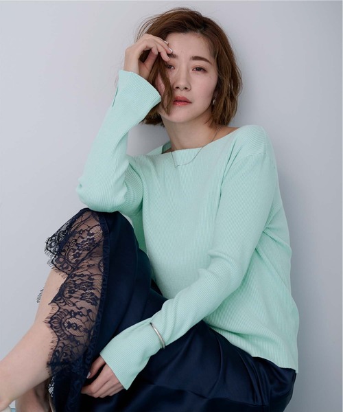 UR'S（ユアーズ）の「ボートネックスリットスリーブリブニット（ニット/セーター・レディース・ブラック/ホワイト/ホワイト系その他/グリーン/ボルドー/ブルー系その他/ネイビー/ラベンダー/ブラウン/レッド/モカ/ミント・S/M/L）」の7枚目の写真