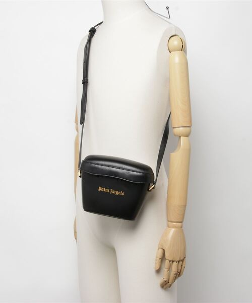 Palm Angels（パームエンジェルス）の「【PALM ANGELS】LEATHER PADLOCK（ショルダーバッグ・レディース・ブラック×ブラック・ONE SIZE）」の8枚目の写真