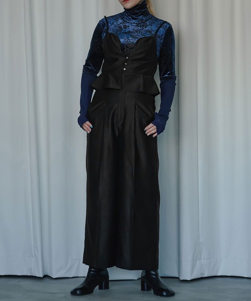 Ezick（エジック）の「Flower petals ビスチェオールインワン（サロペット/オーバーオール・レディース・ブラック/ベージュ・FREE）」の3枚目の写真