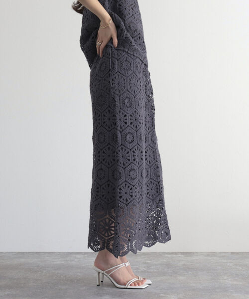 fredy emue（フレディエミュ）の「【セットアップ可能】コットンレースマーメイドスカート（スカート・レディース・アイボリー/チャコールグレー・38）」の14枚目の写真