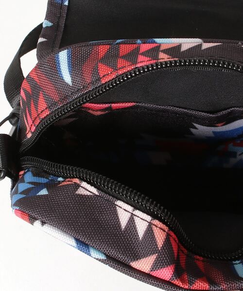 PENDLETON(ペンドルトン)の「【 PENDLETON / ペンドルトン 】フラップミニショルダーバッグ FLAP MINI SHOULDERBAG(ショルダーバッグ・レディース・オフホワイト/ブラック/ラベンダー・FREE)」の16枚目の写真