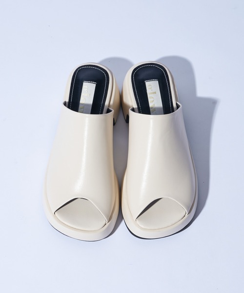 Lui's（ルイス）の「ボリュームサンダル（サンダル・レディース・グリーン/ブラック/ホワイト・23/24）」の7枚目の写真