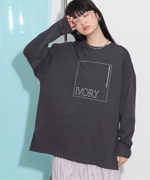 THE YOn（ザヨン）の「"IVORY"ボックスロゴロングスリーブTシャツ（Tシャツ/カットソー・レディース・ライム/アイボリー/チャコールグレー・FREE）」の2枚目の写真