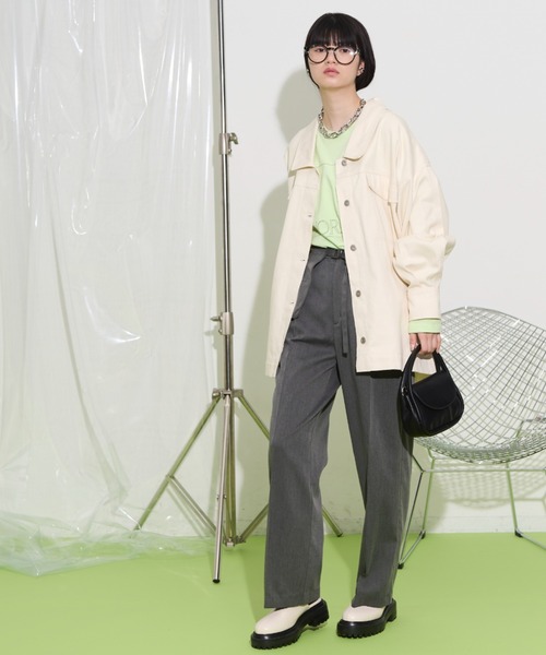 THE YOn（ザヨン）の「"IVORY"ボックスロゴロングスリーブTシャツ（Tシャツ/カットソー・レディース・ライム/アイボリー/チャコールグレー・FREE）」の15枚目の写真