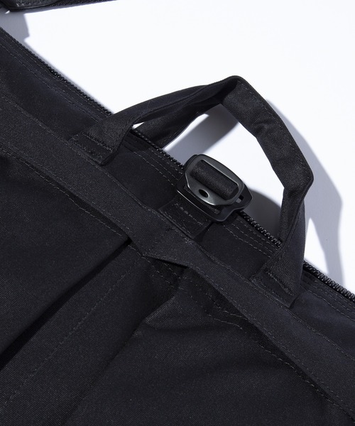 F/CE. （エフシーイー）の「F/CE. ReFIBER 3WAY HELMET BAG / エフシーイー リファイバー 3WAYヘルメットバッグ（ショルダーバッグ・メンズ・ブラック・FREE）」の5枚目の写真